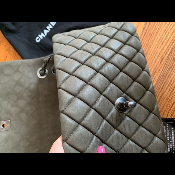 CHANEL Bag 100% Authentic - Picture 10 of 16